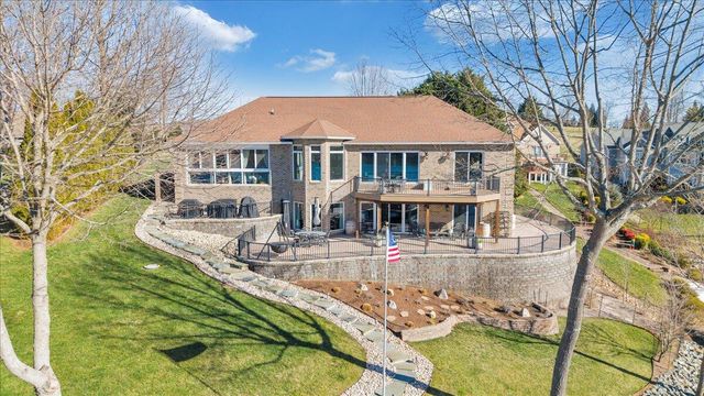 137 Ventnor AVE, Moneta, VA 24121