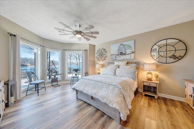 137 Ventnor AVE, Moneta, VA 24121