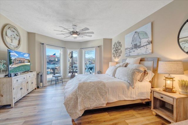 137 Ventnor AVE, Moneta, VA 24121