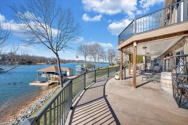 137 Ventnor AVE, Moneta, VA 24121