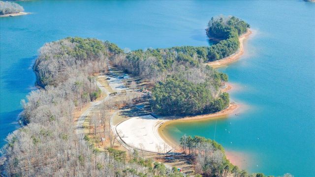 137 Ventnor AVE, Moneta, VA 24121