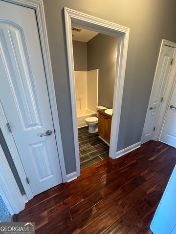 1212 E Barnard Street, Glennville, GA 30427