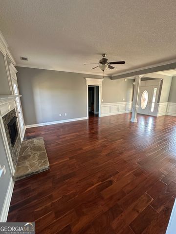 1212 E Barnard Street, Glennville, GA 30427