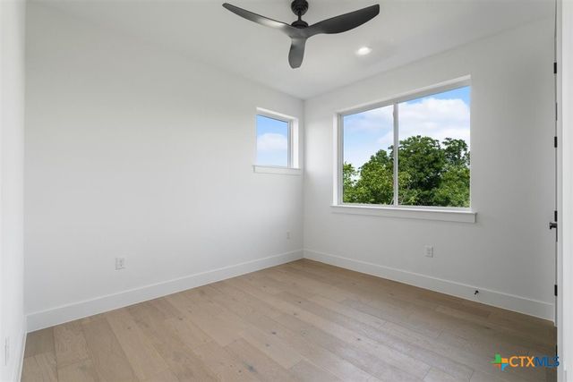 501 E Burton Street, Manor, TX 78653