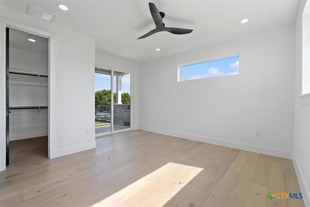 501 E Burton Street, Manor, TX 78653