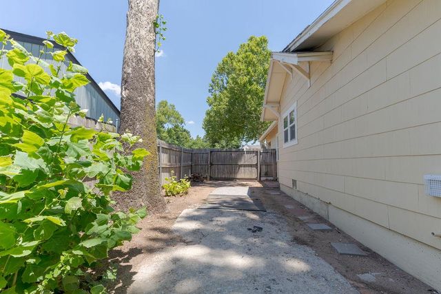 2732 W Park Place, Oklahoma City, OK 73107