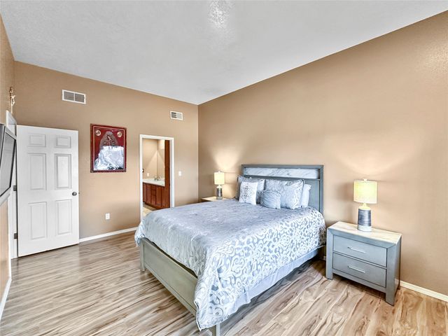 4208 Coyote Lane, Santa Fe, NM 87507