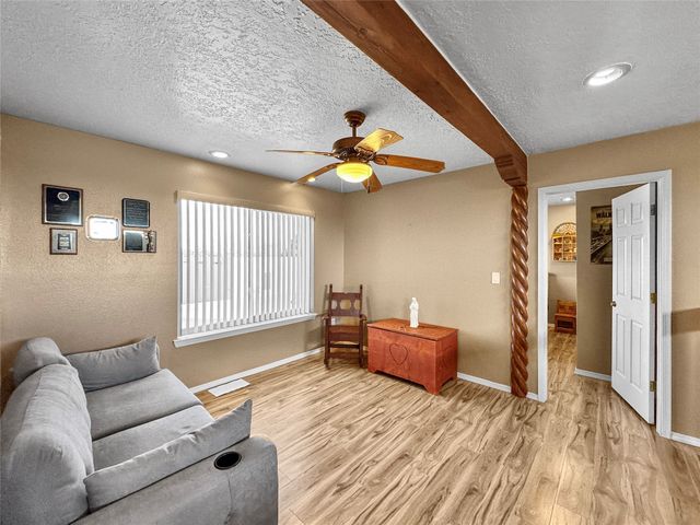 4208 Coyote Lane, Santa Fe, NM 87507