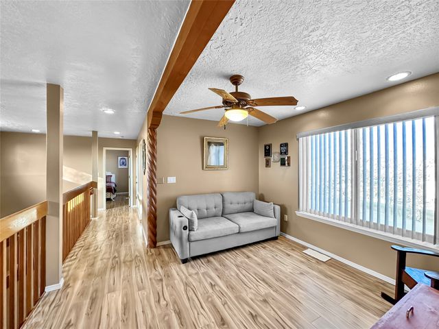 4208 Coyote Lane, Santa Fe, NM 87507