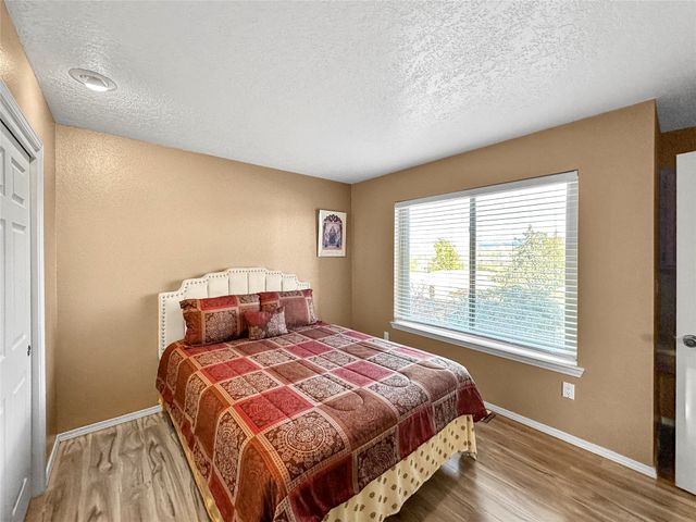 4208 Coyote Lane, Santa Fe, NM 87507