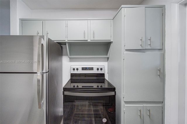 6565 Santona Street B19, Coral Gables, FL 33146