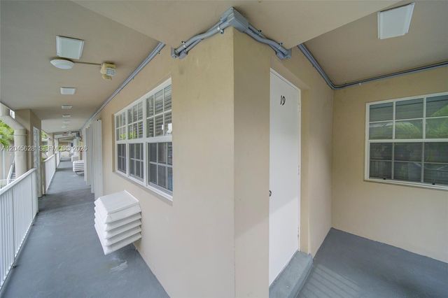 6565 Santona Street B19, Coral Gables, FL 33146