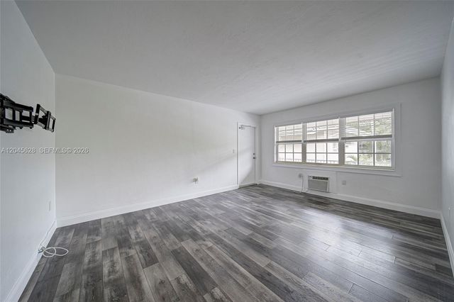 6565 Santona Street B19, Coral Gables, FL 33146