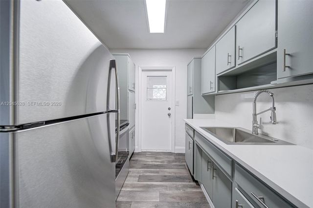 6565 Santona Street B19, Coral Gables, FL 33146