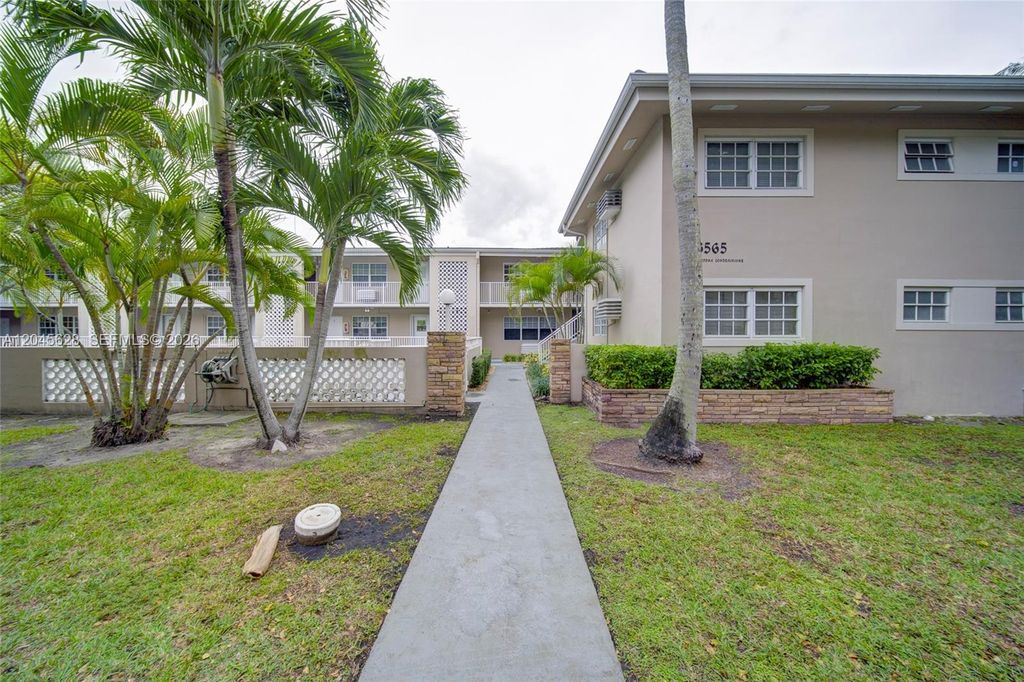 6565 Santona Street B19, Coral Gables, FL 33146