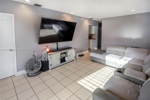571 E 60th Street, Hialeah, FL 33013