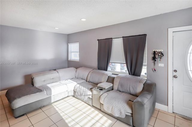 571 E 60th Street, Hialeah, FL 33013