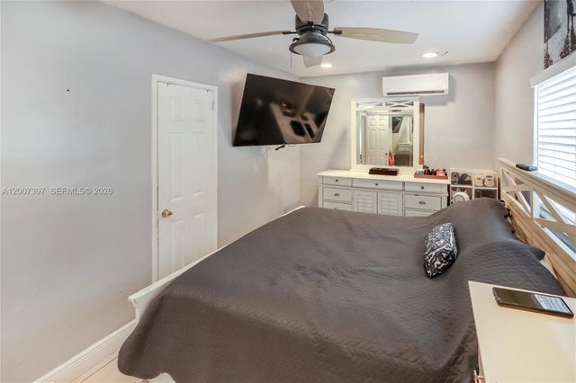 571 E 60th Street, Hialeah, FL 33013