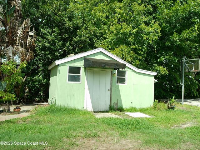 464 Judy Street, New Smyrna Beach, FL 32168