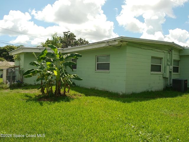 464 Judy Street, New Smyrna Beach, FL 32168