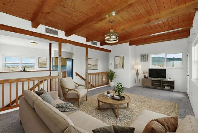 1 Trinity Ct, Stanley, NM 87056