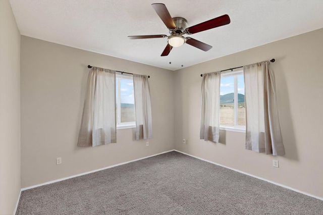 1 Trinity Ct, Stanley, NM 87056