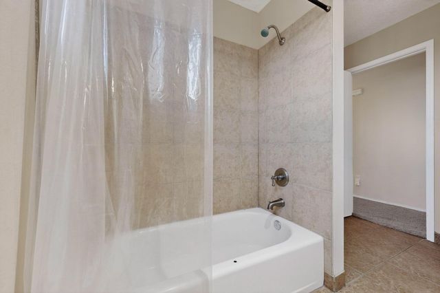 1 Trinity Ct, Stanley, NM 87056