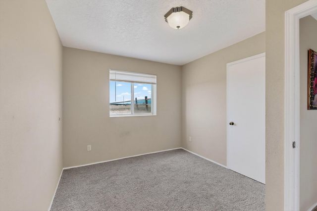 1 Trinity Ct, Stanley, NM 87056