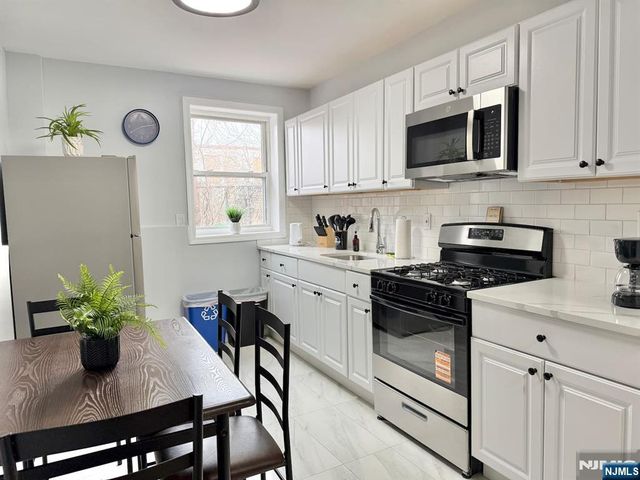 12 68th Street, Guttenberg, NJ 07093