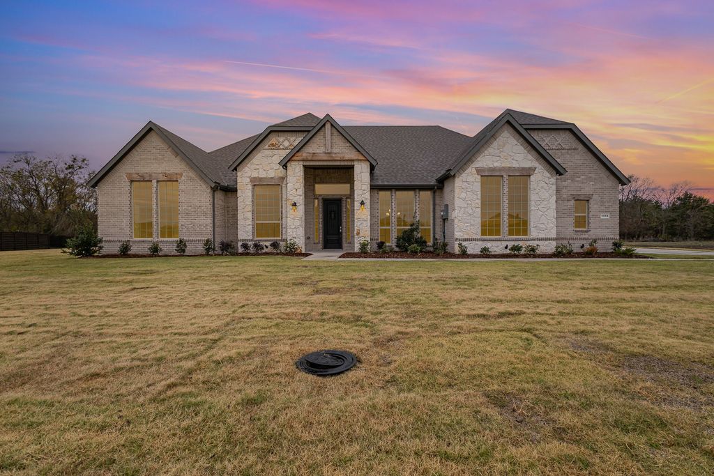 1516 Lynx Loop, Forney, TX 75126