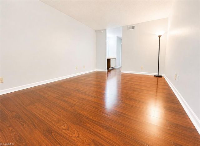 2935 Oaktop Circle, Greensboro, NC 27410