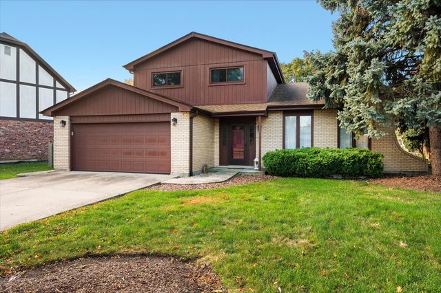 1228 N Honey Hill Road, Addison, IL 60101