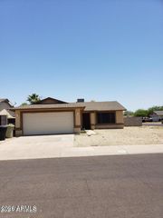5425 N 74 Drive, Glendale, AZ 85303