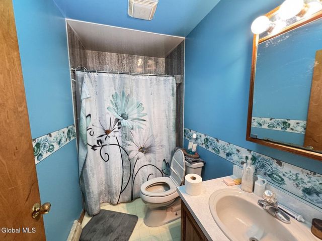 902 Blodgett Hill Road, Coeymans, NY 12143