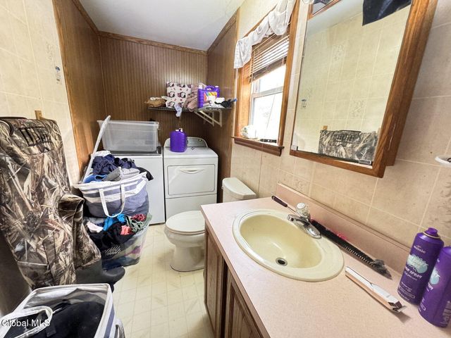 902 Blodgett Hill Road, Coeymans, NY 12143