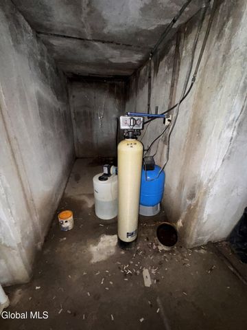 902 Blodgett Hill Road, Coeymans, NY 12143