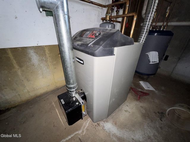 902 Blodgett Hill Road, Coeymans, NY 12143