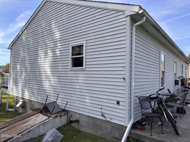 902 Blodgett Hill Road, Coeymans, NY 12143