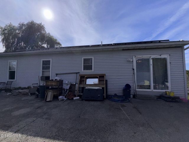 902 Blodgett Hill Road, Coeymans, NY 12143