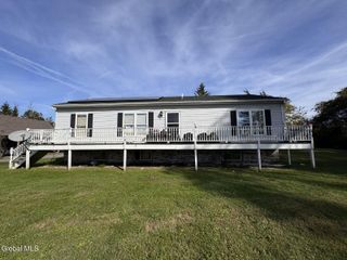 902 Blodgett Hill Road, Coeymans, NY 12143