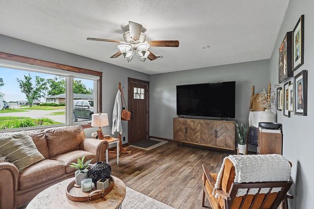 307 S Center Street, Zearing, IA 50278