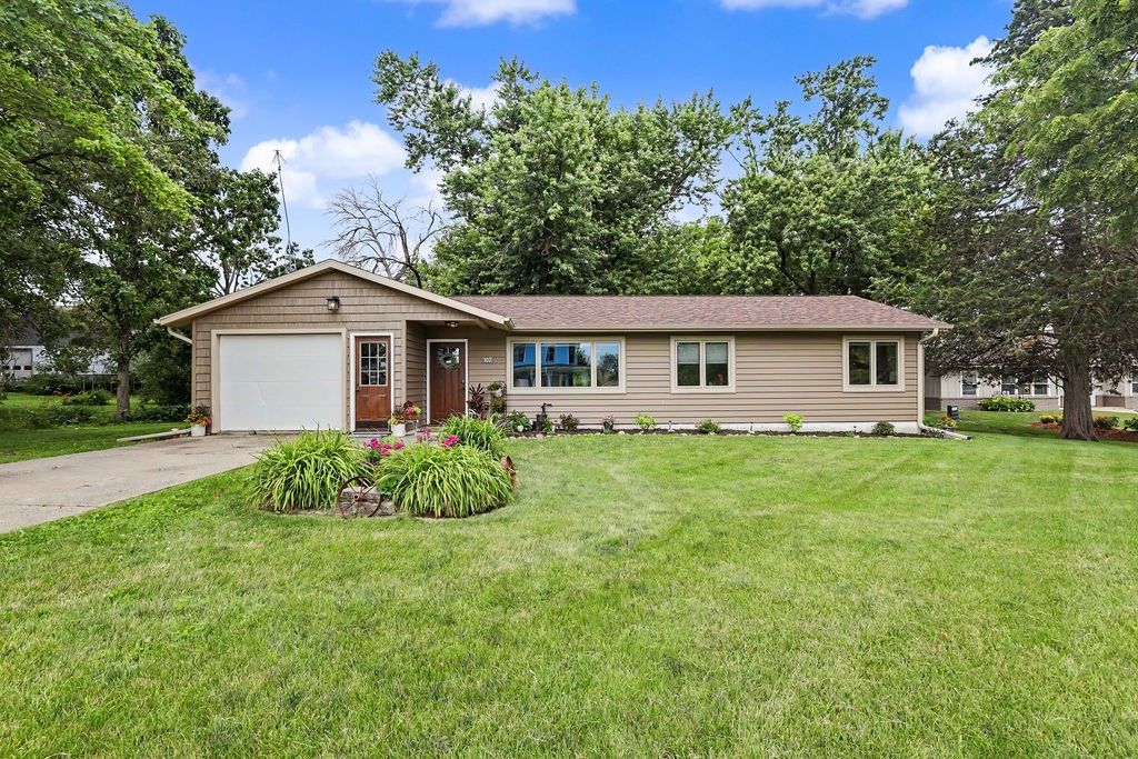 307 S Center Street, Zearing, IA 50278