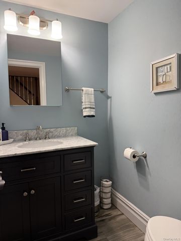 3 Pimlico Court, Commack, NY 11725