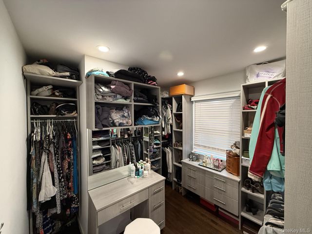 3 Pimlico Court, Commack, NY 11725