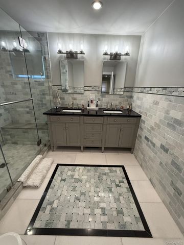 3 Pimlico Court, Commack, NY 11725