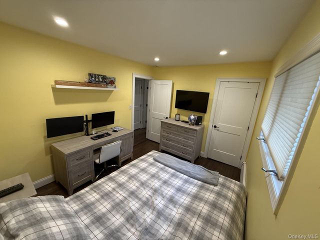 3 Pimlico Court, Commack, NY 11725