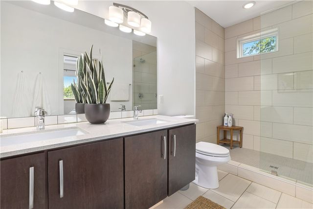 157 W Martin Luther King Jr Boulevard, Fayetteville, AR 72701