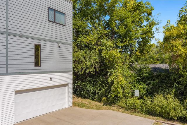 157 W Martin Luther King Jr Boulevard, Fayetteville, AR 72701