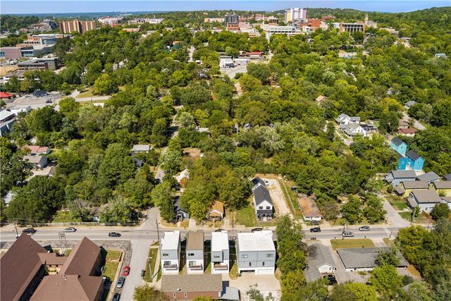 157 W Martin Luther King Jr Boulevard, Fayetteville, AR 72701