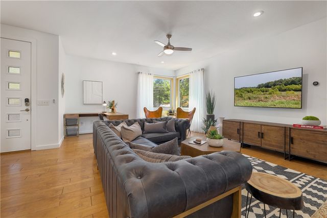 157 W Martin Luther King Jr Boulevard, Fayetteville, AR 72701